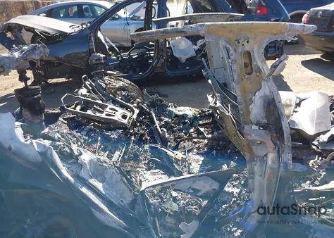 2021 Tesla Model S Plaid Tri Motor All-Wheel Drive z USA, uszkodzony, nr VIN 5YJSA1E68MF455324